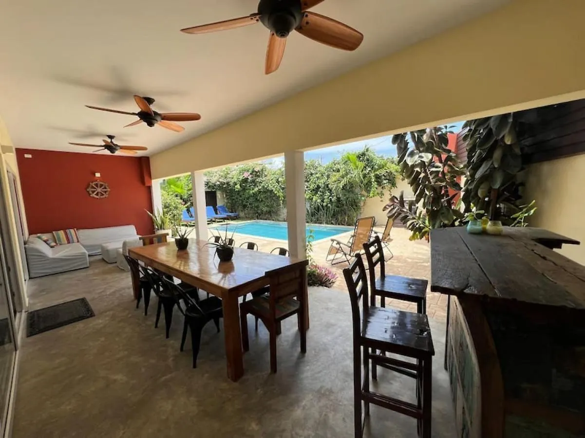 The Best Villa Ground Floor 5 Bedrooms With Ensuite Bathrooms At Prime Location Palm Beach Nyaraló