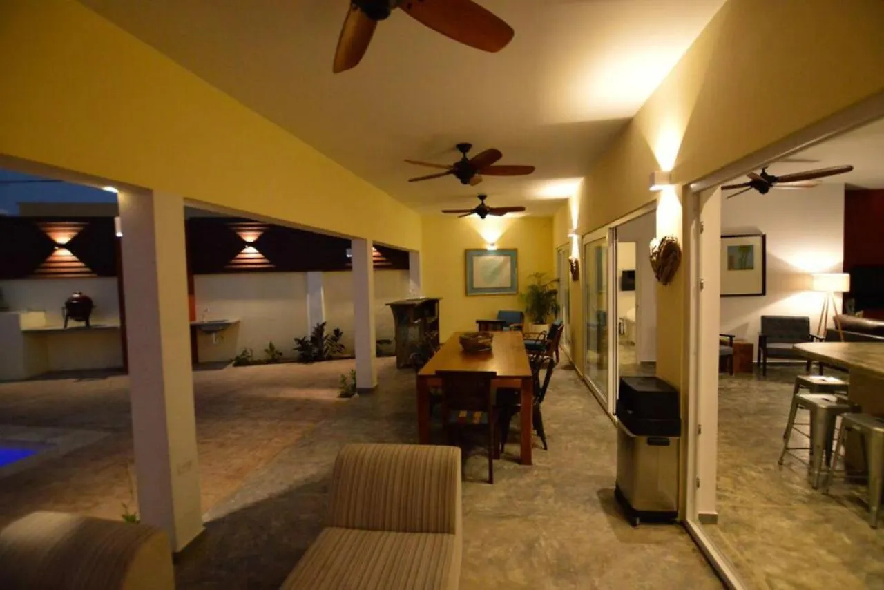 The Best Villa Ground Floor 5 Bedrooms With Ensuite Bathrooms At Prime Location Palm Beach Nyaraló