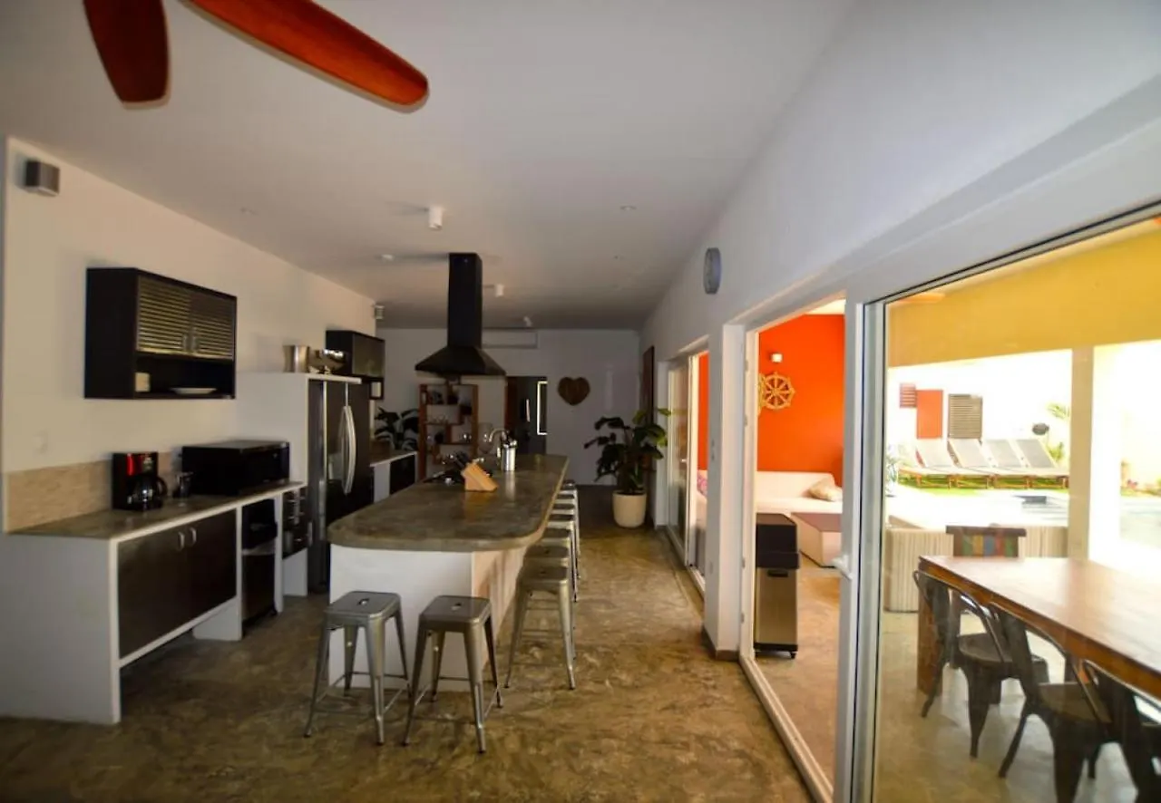 Nyaraló The Best Villa Ground Floor 5 Bedrooms With Ensuite Bathrooms At Prime Location Palm Beach