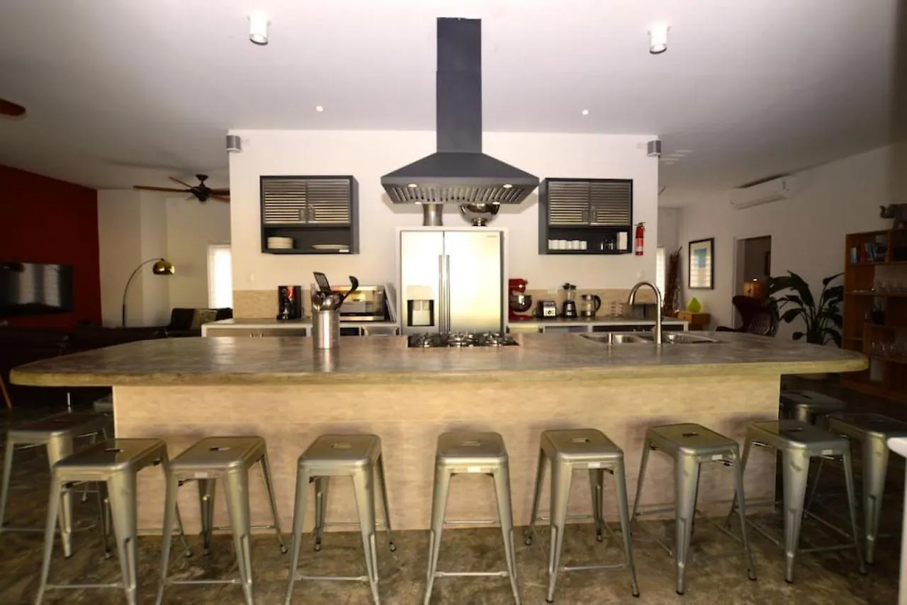 The Best Villa Ground Floor 5 Bedrooms With Ensuite Bathrooms At Prime Location Palm Beach 0*,