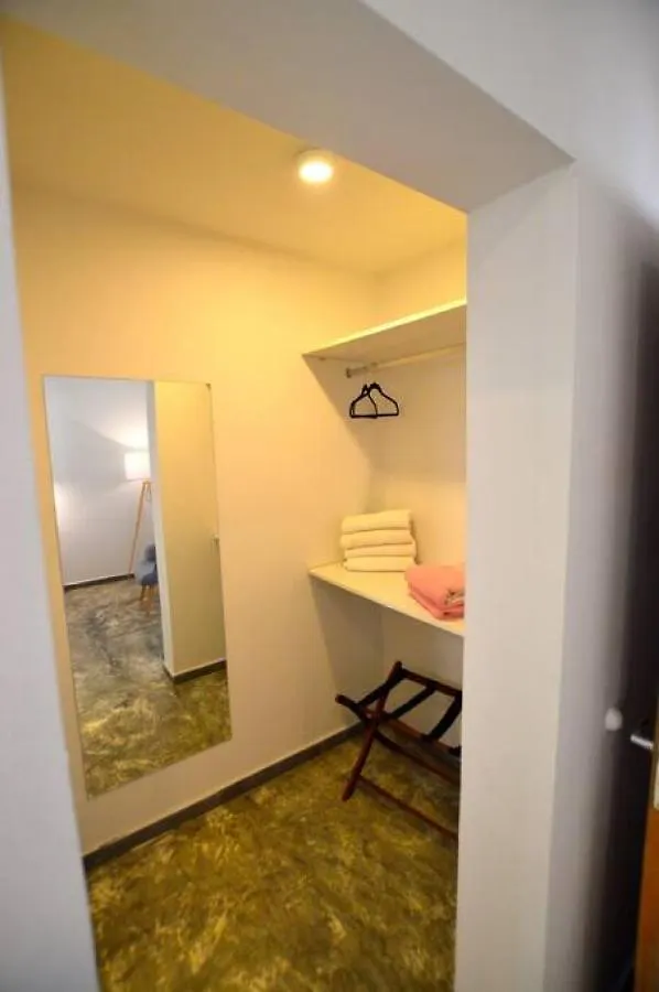 The Best Villa Ground Floor 5 Bedrooms With Ensuite Bathrooms At Prime Location Palm Beach Nyaraló